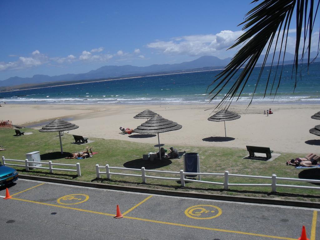 Hostel Santos Express Mossel Bay Exterior foto